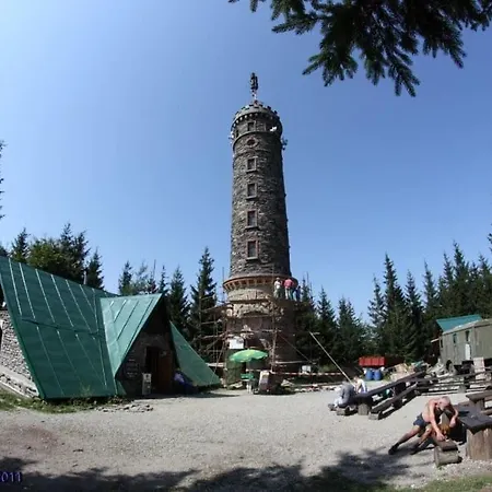Vybavena Garsonka V Cihlovem Dome V Centru Jesenik Exterior photo