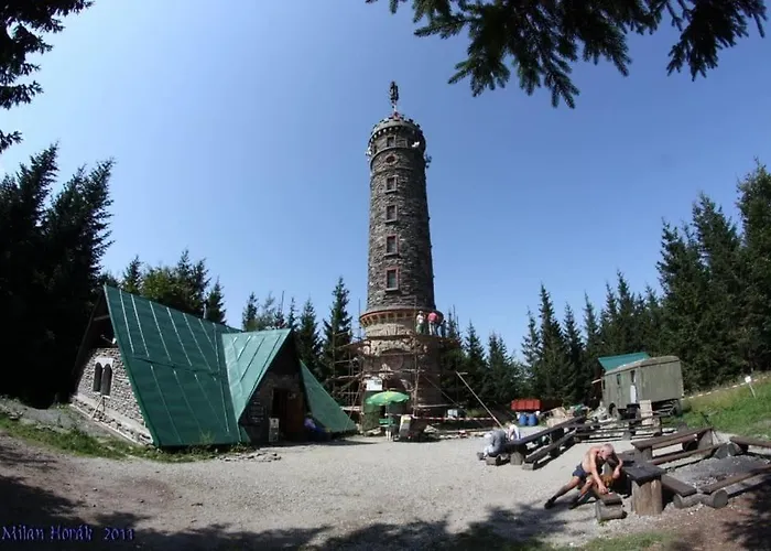 Vybavena Garsonka V Cihlovem Dome V Centru
